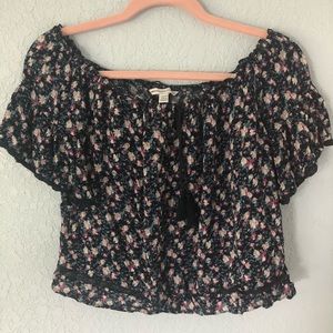 American Eagle off the shoulder top